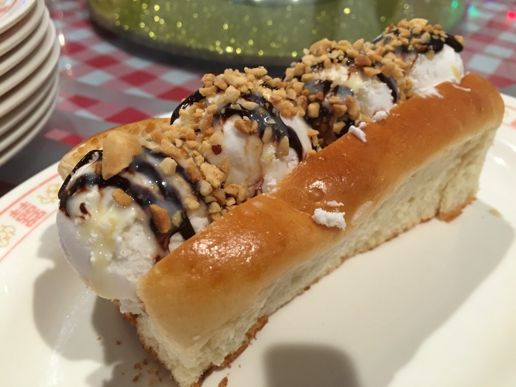 Khanom Pang Ai Tiim. Coconut Jackfruit Ice Cream served on a Sweet Bun.